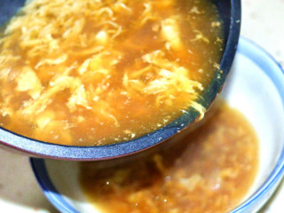 10、红糖生姜鸡蛋羹,倒入碗中，温度适宜即可趁热喝