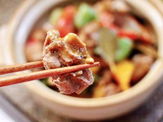 17、腐乳啤酒鸭,吃一块超级满足。