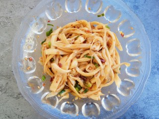 18、#辣味#凉拌手撕杏鲍菇,喜欢吃醋的还可以放一点醋,特别香