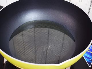 4、老醋花生米,冷锅凉油