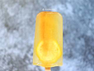 12、柠檬红茶冰棍,做好的柠檬红茶冰棍茶香微涩口感，入口微涩而后微酸，再后甘甜。