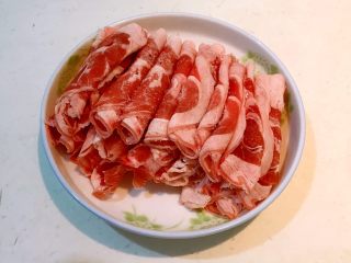 1、羊肉汤面,羊肉片