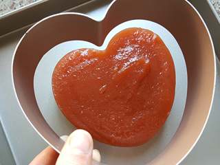 10、美味山楂糕,10.我放置一夜，第二天直接拎起慕斯模即可脱模。