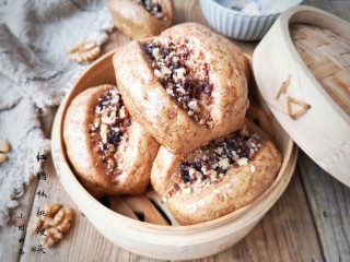 15、红糖核桃馒头,成品。