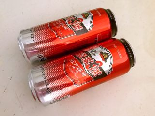 1、啤酒牛腩煲,五大连池火山矿泉啤酒