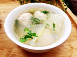 32、点翠清汤白玉丸➕木耳冬瓜丸子汤,汤鲜味美丸子嫩，喜欢的厨友们，快来一起尝尝吧????