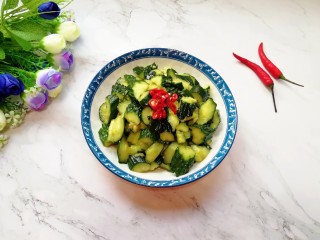 10、拍黄瓜,拍黄瓜完成。