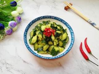 15、拍黄瓜,成品。