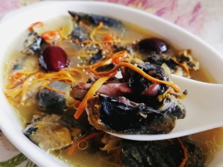 17、虫草花乌鸡汤,肉嫩。