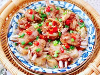 13、杏鲍菇蒸鸡翅,出锅咯，鲜嫩多汁好营养。