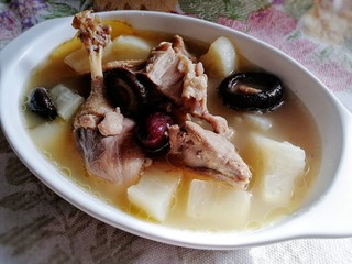 15、老鸭煲,盛出。老鸭汤温补，清火，不油腻。