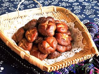 18、美味小零食  孜然香菇,孜然香菇出锅了
