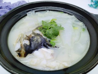 17、#一碗汤##秋季补钙佳品#鱼头粉皮汤,真的很美味。