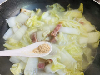 18、火腿炖白菜,胡椒粉
