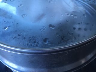 11、黑糖黄酒炖鸡蛋,大火蒸十分钟左右