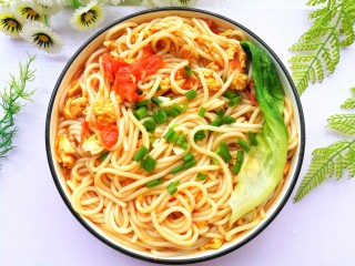 15、好吃到放弃减肥的番茄鸡蛋粉,成品。