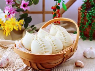 20、杏鲍菇酱肉发面包,成品一