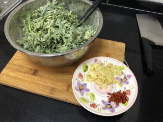 9、蒜泥茼蒿➕蒜泥蒸茼蒿,食材准备好了