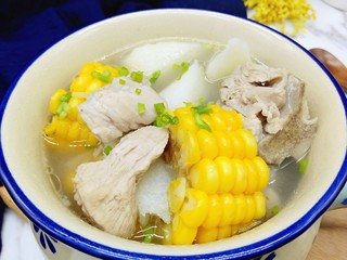18、#一碗汤##滋补润燥#山药玉米小排汤,近看，如此美味，喜欢的一起做起来吧！(^_^)