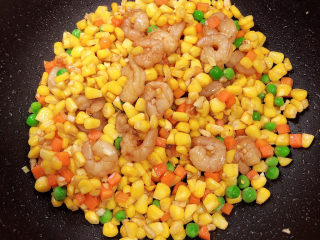 16、玉米炒虾仁,可以出锅了。