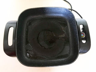 20、牛肉锅贴,炒锅烧热后加入大豆色拉油