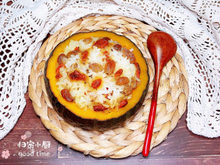 14、糯米南瓜盅,再来一张成品图。