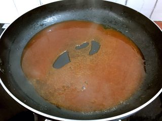 10、糖醋脆皮豆腐,烧至浓稠