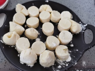 4、虾仁日本豆腐,薄薄一层就可以