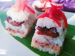 16、传统甜品～糯米切糕,吃起来吧