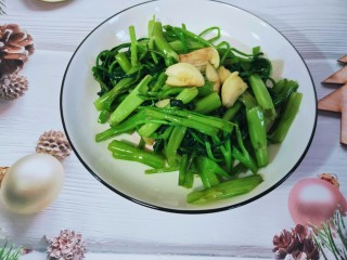 21、蒜蓉空心菜,开吃
