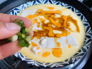 14、鸡蛋豆腐羹,撒葱花