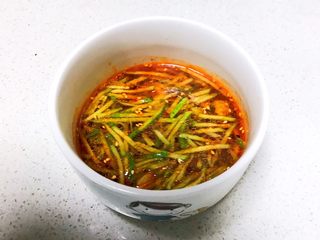 19、重庆红油抄手,加入凉开水调匀