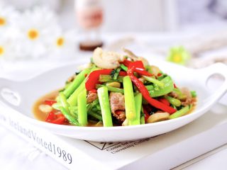 16、菜心红椒炒肉片,成品一