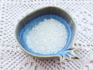 2、紫薯米糊,糯米提前浸泡2个小时。