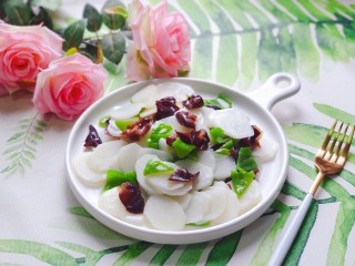 20、木耳炒山药,成品图