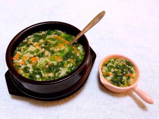 12、猪肝时蔬粥,适合宝宝食用无论是辅食还是正餐都是可以滴