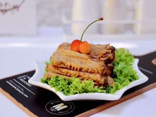 15、香卤鸭翅,绝对的下酒菜和追剧小零食，也是宝贝最喜欢的美味。