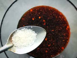 8、麻香酸辣毛豆,少量的糖还有耗油。