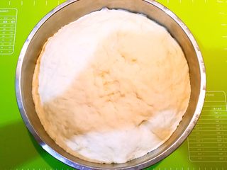 10、枣香花卷,面饧发好了