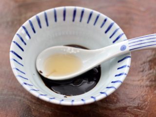 7、照烧北豆腐,最后加入米醋，
