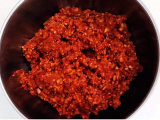 11、韩式辣白菜,调匀后备用，腌制用的辣酱就做好了