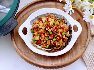 16、牛肉粒香辣藕丁,我要开动了~