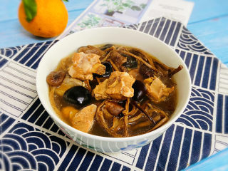 24、茶树菇排骨汤,味道香浓