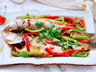 14、啤酒酱焖海鲈鱼,鲜美无比又营养丰富的啤酒酱焖海鱼，下饭又下酒。