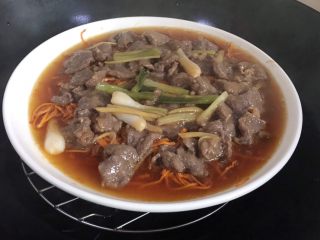16、虫草花合蒸牛肉,大火烧开蒸十分钟到二十分钟左右即可