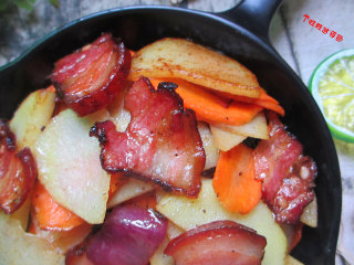 10、腊肉土豆片,重口味的下饭菜，来嘞