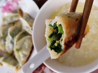 25、韭菜锅贴,鲜！鲜！鲜！