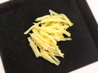 5、白菜炖豆腐,鲜姜切成丝