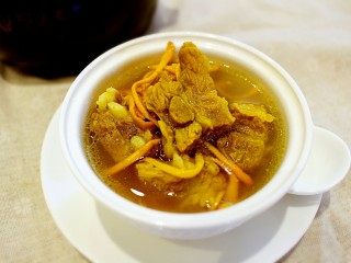 15、虫草花煲排骨,成品图