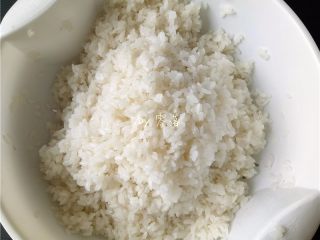 10、自制酒酿（酸奶机版）,搅拌均匀；